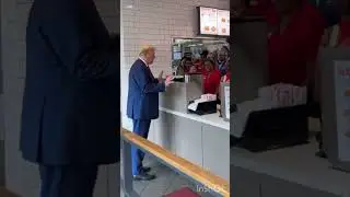 President Donald Trump ferocious appetite preparing 2024 presidential run! Live Chicken, live TRUMP
