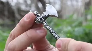 Skull Viking Axe Necklace - Epic Loot Shop