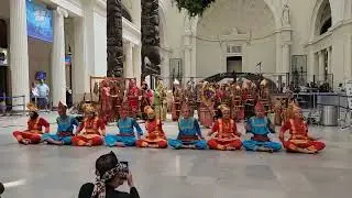 Badinding Dance from West Sumatra. Presented by Tim Muhibah Angklung. @angklungmuhibah