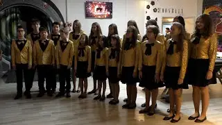 Corul Allegretto - Colinde pentru Asociația Viitorul Plus la Lasertag Arena Sema Parc
