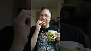MUGBANG. КУШАЮ ОЛАДУШКИ И ПЬЮ ЧАЙ