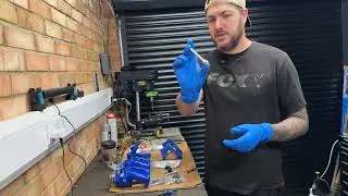 VW MK5 Golf R32 Rear Caliper Carrier Slide / Guide Pin Installation