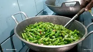 Buncis ditumis bumbu dasar dikecapin,rasanya enak banget.