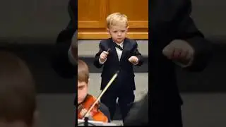 Маленький дирижёр 🤩 #orchestra #classicalmusic #music #shorts