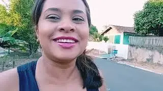 Ela está escondida e abandonada! 
