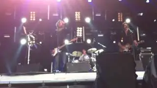 dEUS - Theme from Turnpike (live @ Z&uuml;rich Openair 2010)