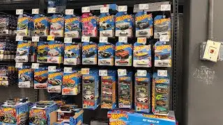 Поиск машинок Hot Wheels в Walmart!