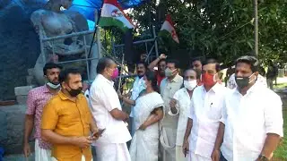 ആശ്രാമം മൈതാനത്തെ കോണ്&zwj;ക്രീറ്റ് കാടാക്കുന്നു; പ്രതിഷേധവുമായി കോണ്&zwj;ഗ്രസ്  | Kollam | Ashramam Ground
