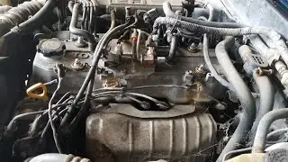 Removing the engine from our 93 pickup pt. 2 #fathersonteam #22re #fullrebuild #toyotafamily