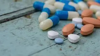 What is the average hourly wage for a pharmacy technician? (Pharmacy Techx)
