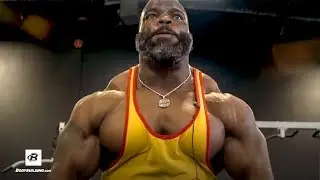 IFBB Pro Johnnie Jackson Trains Delts