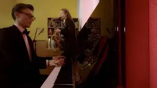 The Kenniko Standards Duo - Santa Claus Is Coming To Town