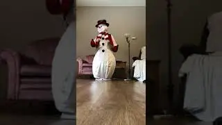 Gemmy 5ft life size dancing snowman