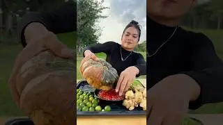 Eating green pumpkin with chili sauce #eating #mukbang #food #shortvideo #shorts