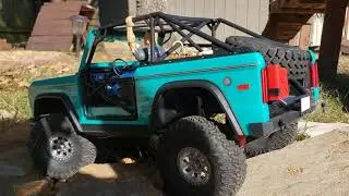 Axial early bronco scx10iii backyard course run.