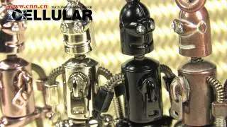 Alloy men robots with crystal eyes keychains