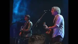 Finn Brothers - Sweet Dreams - 2002-05-31, St James Theatre, Auckland