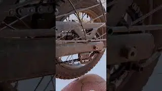 Sprocket cleaning #shorts #royalenfield #royalenfieldhimalayan #chainlube #iphone14pro