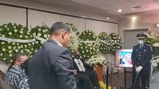 El Jeffrey canta en el funeral de Johnny Ventura.