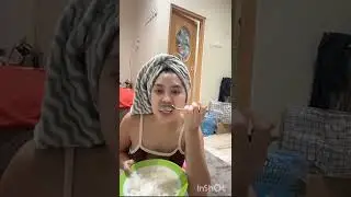 Lagi live hape jatuh
