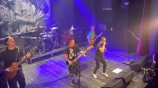 Lagwagon Montreal Club Soda 12/14/21 vid 1