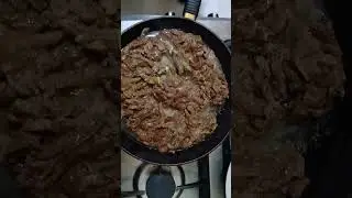النهرده يوم مش عادي.الحج جوزي الشيف .عملكم أحلى كبده اسكندراني .والطعم خطير .سهرة الخميس