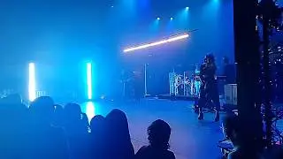 Amel Bent  MEDLEY concert