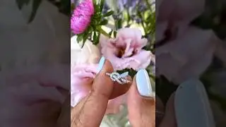 MINI INFINITY KNOT DIAMOND RING