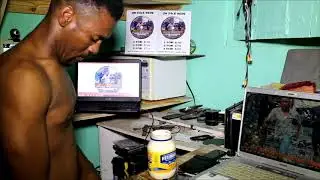 Gade koman yon neg ap bat  yon laponyet. #oupakapari. #funnyVideo #haitianfunny