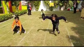 Frog Jump Race UKG class