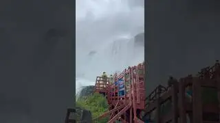 Cave of winds, Scary view 45mph wind  #niagarafalls #niagra #caveofwinds #scary #water