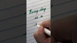How to write cursive handwriting for beginner/#shorts #newyear #cursive