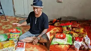 Bersyukurlah ada bantuan daripada kerajaan musim banjir tempoh hari// 
