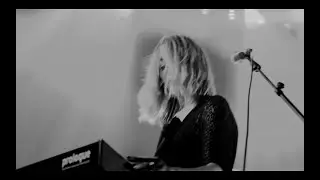 PARLOR SNAKES - Birds Don't Sing - Live @La Car&egrave;ne (Brest)