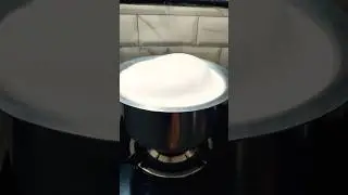 #दूधाची id बनवते 😂 #comedy #shortvideo #ytshorts #funny #trending #viral #cooking