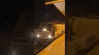 NJT RVL Train 5743 blowing past Union, NJ, 12/27/2024