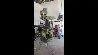 First LC-20VSG Vertical Milling Machine