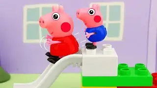 Lego slide for George and Peppa, Peppa Pig TV, 4K