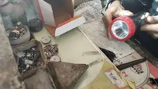Emergency torch unboxing..