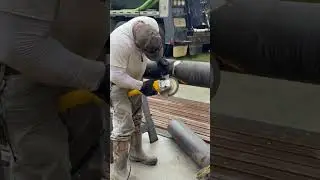 Custom Flag pole Grinding Scrap pipe to prep for repurposing #custom #usa #onemanshow #kenworthman