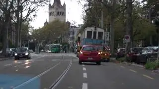 Birsigtalbahn: Motorwagen 7 druch Basel auf seine Heimkehr ins Birsigtal