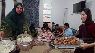 The Warm Aroma of a Homemade Lunch in Farideh&rsquo;s Caring Hands
