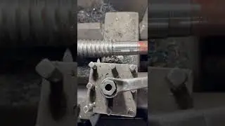 Thread cutting on lathe #machine #machinist #cnc #cncsoftware #welding #machinerychannel  #shorts