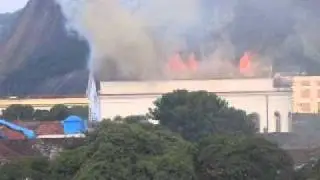 INC&Ecirc;NDIO UFRJ 28-03-2011