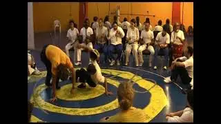 Contra Mestre Flavio 8 Na epoca; sja napoli) e  prof Victor (Meninos de Angola)