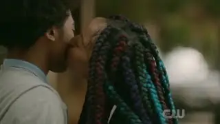 Legacies 1x16 Finale | Medusa Saves MG