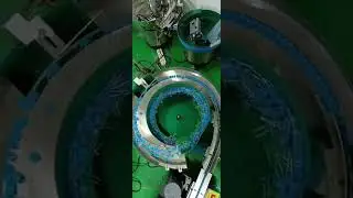 Vibrating feeding capacitor lead cutter radial part lead cutting bending machine
