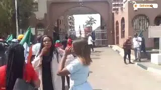 Strike : NLC Shutdown Federal Secretariat, Chase Out Staff In Abuja