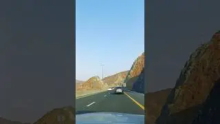 long driving between mountains in the UAE #viral #hajar mountain #fujairah #uae