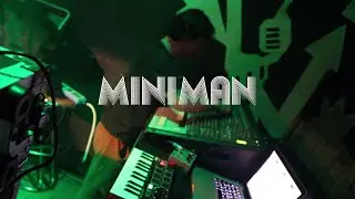 Warrior Charge Dub, Miniman (AKC Medika/Attack 2.4.2016.)